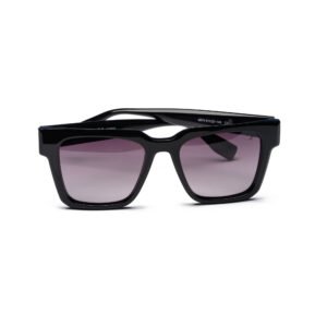Bold Square Sunglasses – Model 8874.