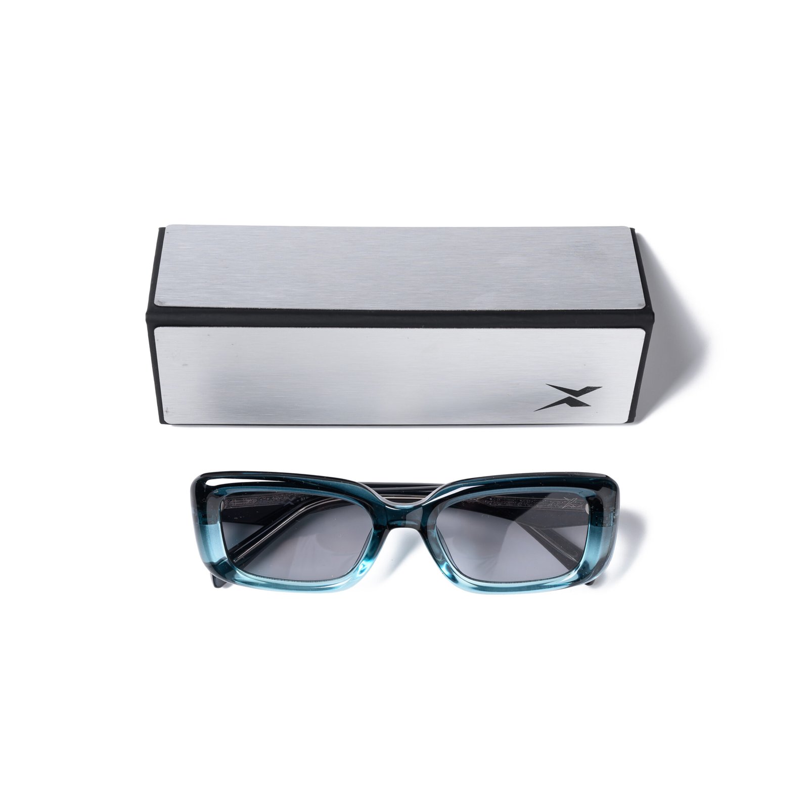 Retro Bloc Sunglasses – Model 8840 | C6 – Teal Fade / Silver Mirror - Image 6